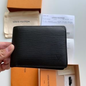 Louis Vuitton Mens Wallet 100% auth with recip